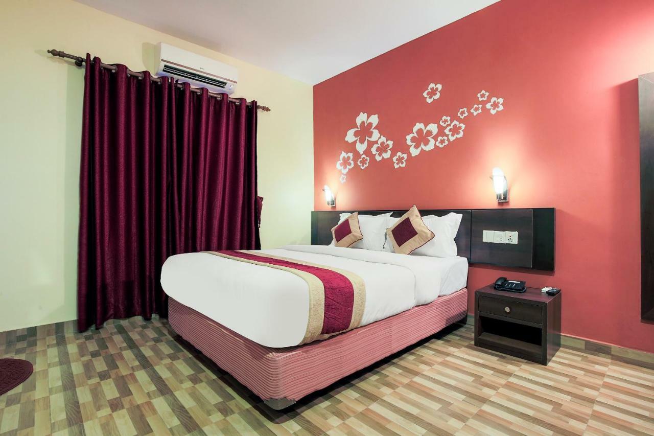 Vision Safari Pvt Ltd Hotel Sauraha Bagian luar foto